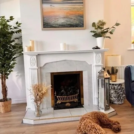 Newly Refurbed With Sea And Golf Course View